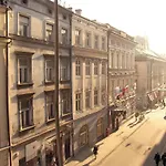 Nicholas 아파트